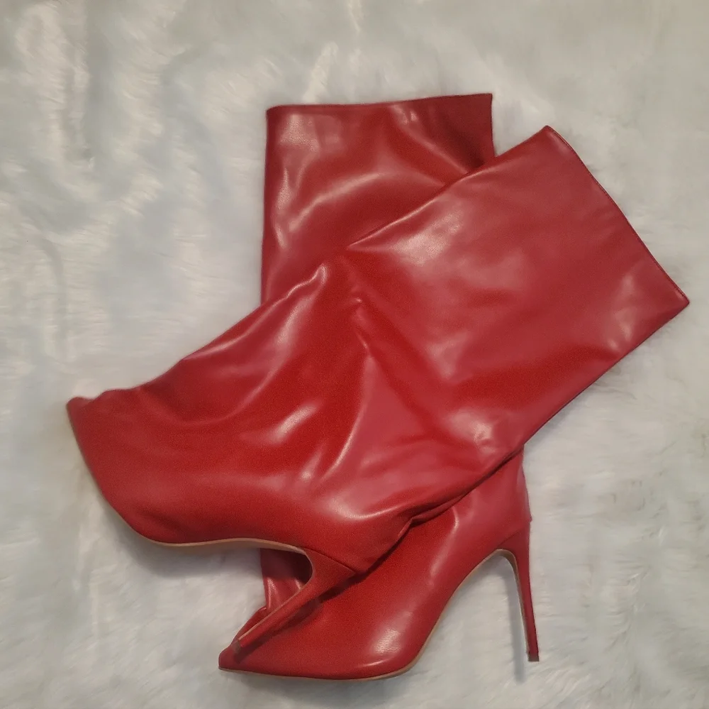 Boot - Picture 4 of 5